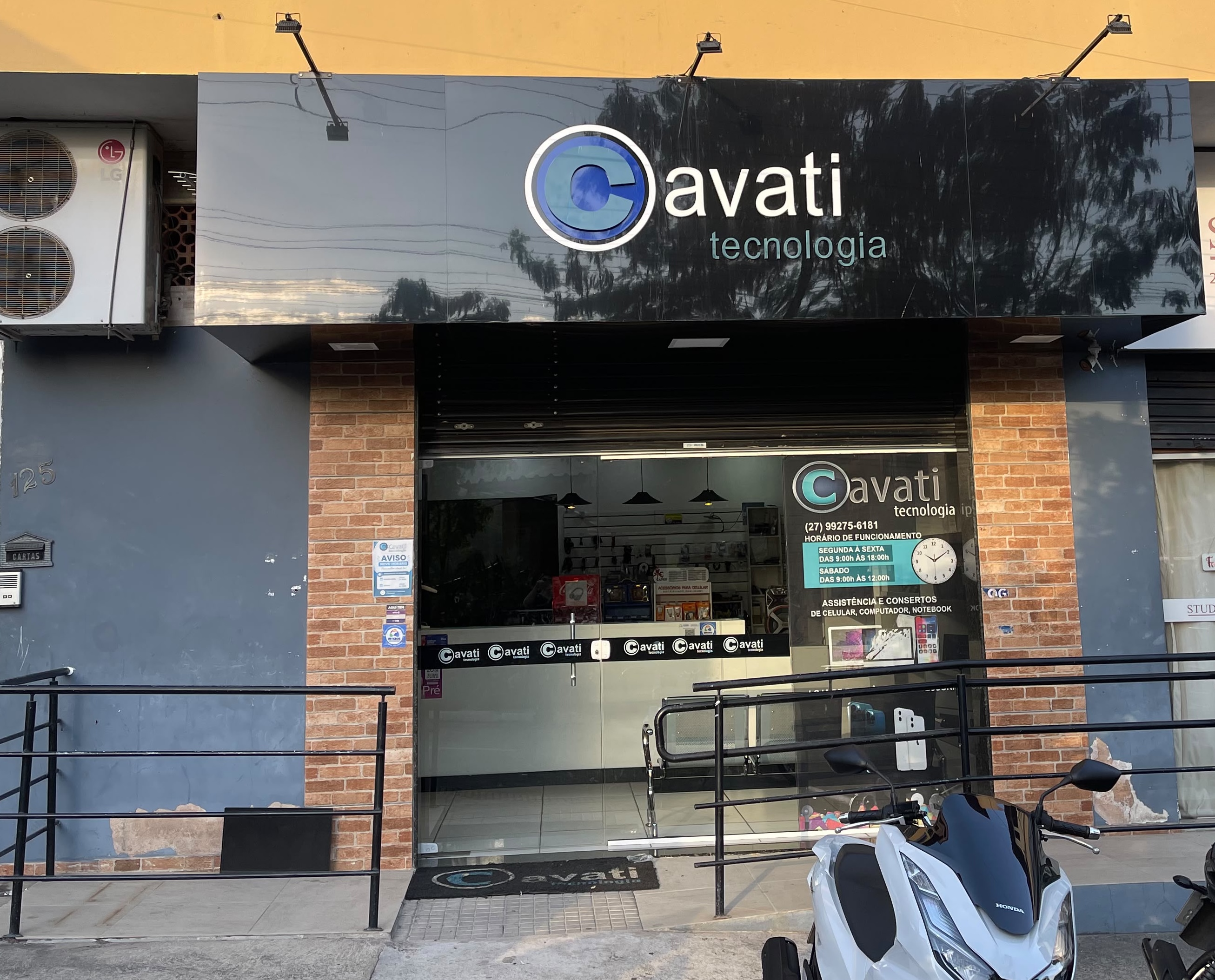 Fachada da loja Cavati Tecnologia